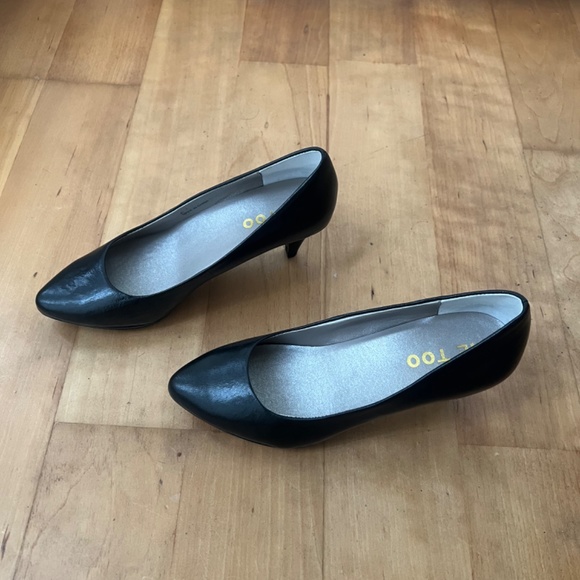 Black high heel pumps - Picture 2 of 6